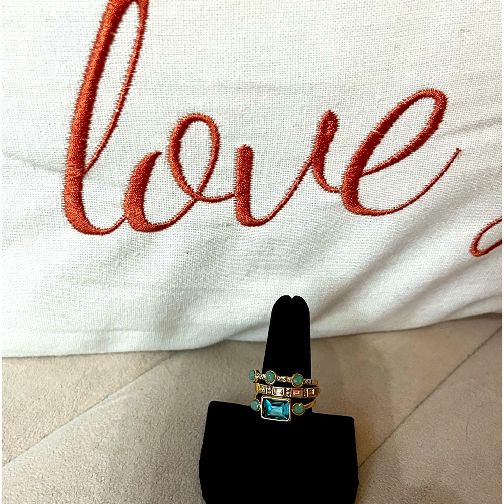 Beautiful vintage 3 band rings